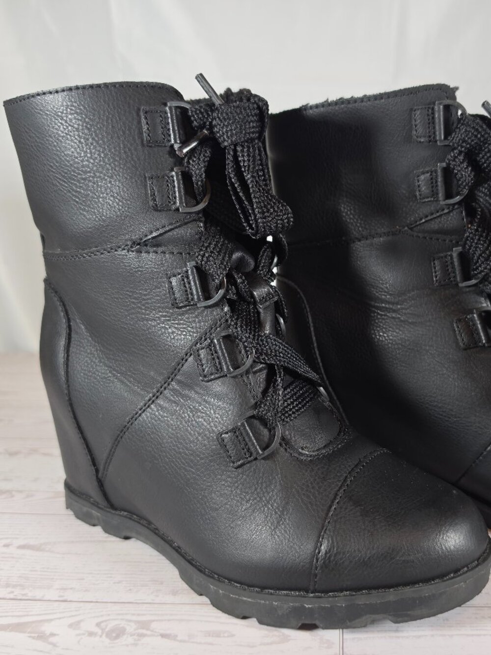 Universal Thread Black Ankle Boots Size 6.5 Lace Up Buckle Faux Leather Wedge